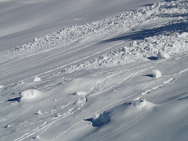 栃木スキー場の雪崩の原因は？春スキーに注意！